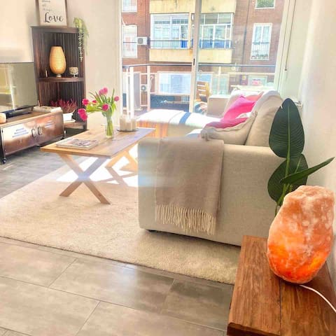 Alquila con Color managed Airbnb listing 3