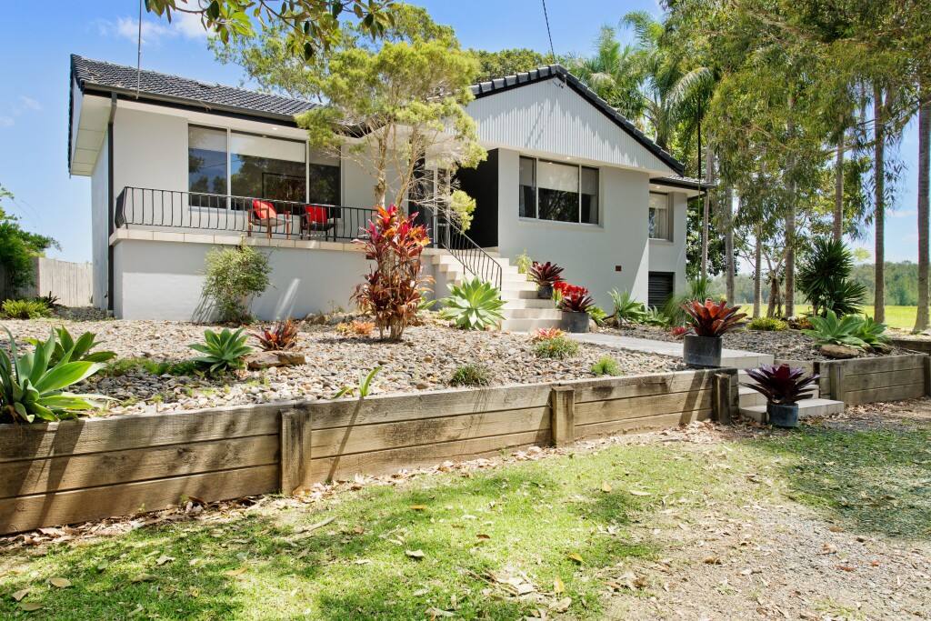 Anchor lodge Port Macquarie front