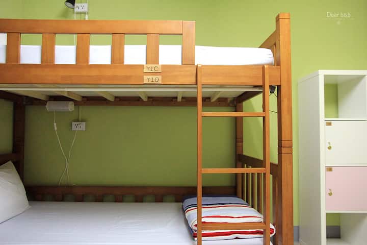 ม่านทึบแสงไฟอ่านหนังสือหรี่ได้เตียงแยกต่างหาก