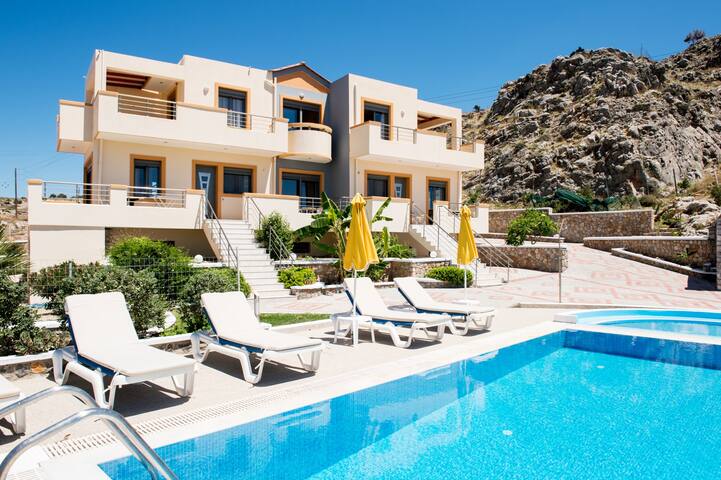 Villa for up to 6 people with private pool gallery image 3