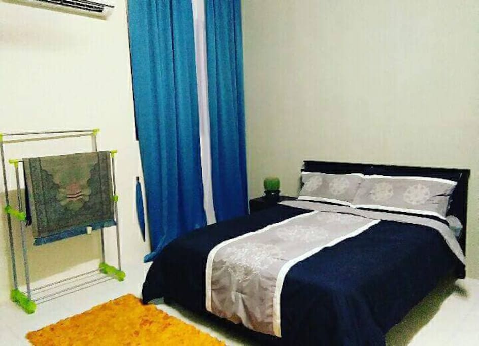 Queen Bed Master Bed Room