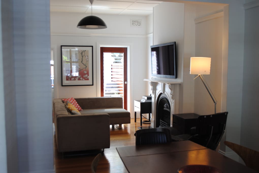 Lounge with Gas Fireplace