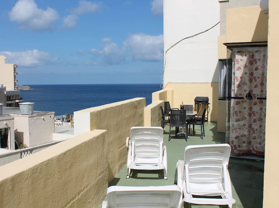 Large Terrace (approx 12m x 2.4m ) Sunbeds & BBQ area