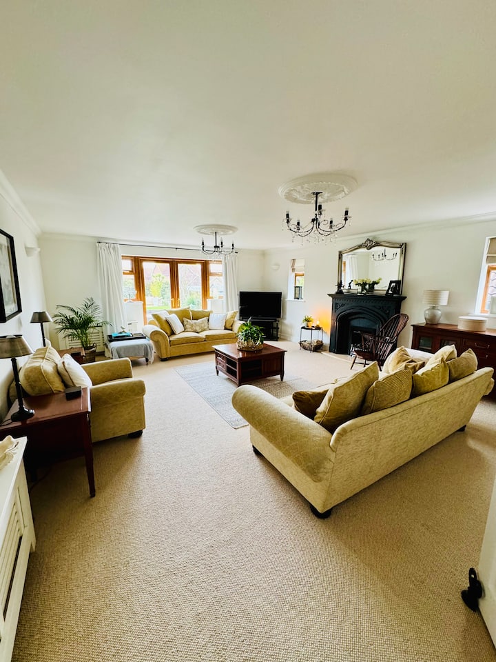 Luxury 5 Bed, 5 Bath House With Countryside Views - Kent