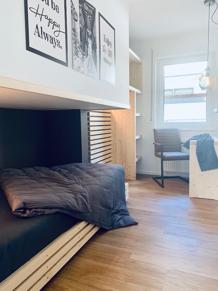 غرفة النوم 2