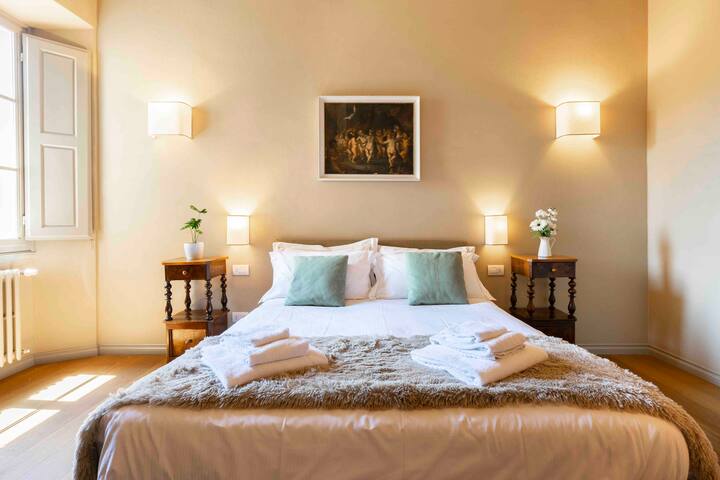 Lux Penthouse Palazzo Strozzi gallery image 4