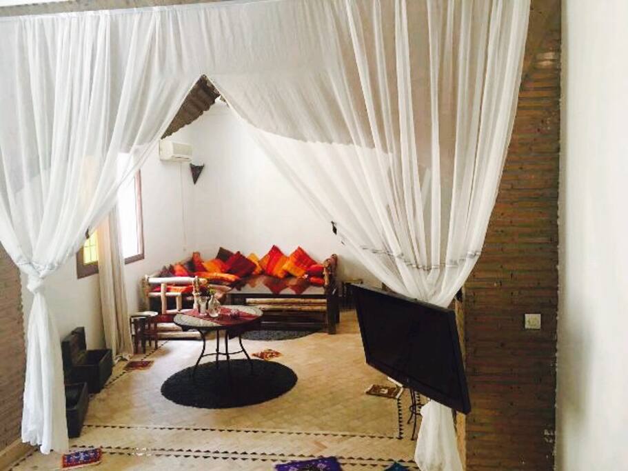 Salon