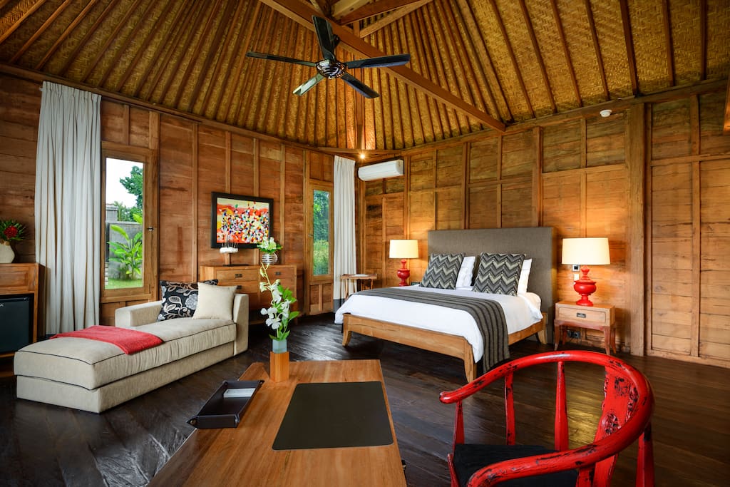 A choice of aircon or ceiling fan in your wood inspired bedroom