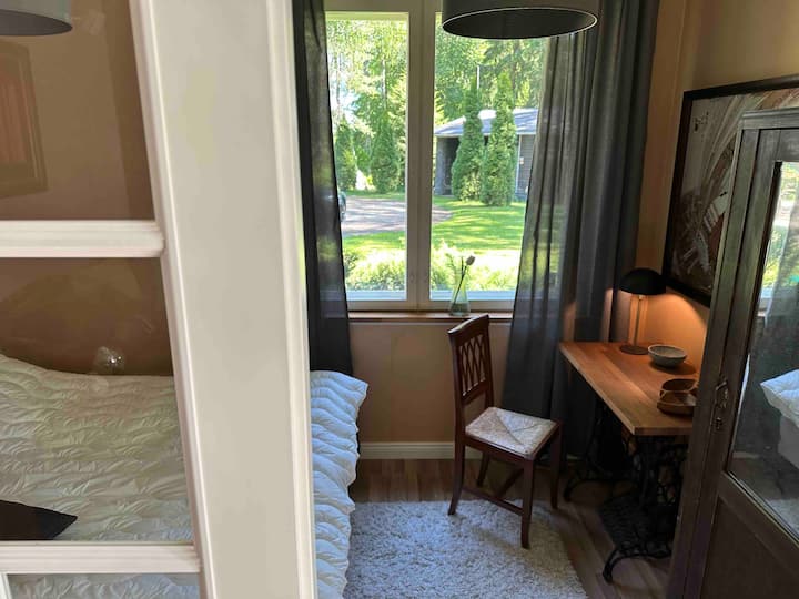 Guest bedroom with desk
