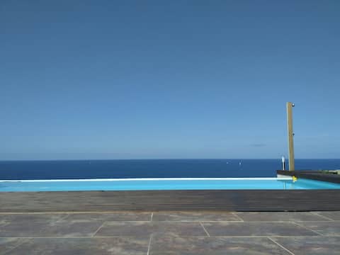 Sea View Villa - Pool & Hot tub - Private - 4BR