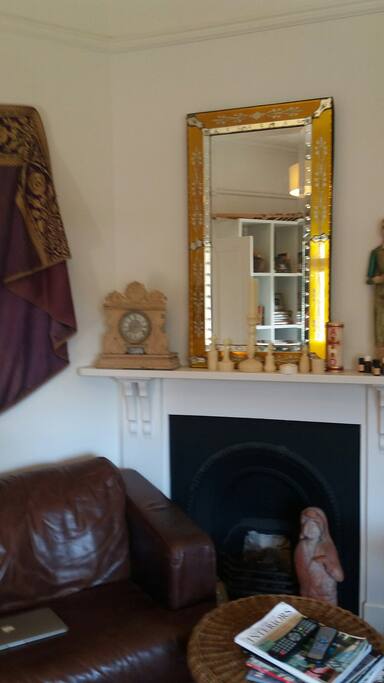 lounge room