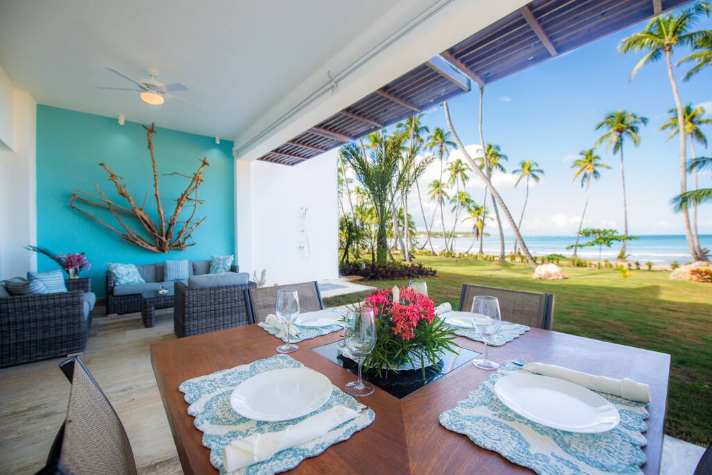 The most captivating ocean view of Playa Bonita - count your steps as you run to the Ocean!
