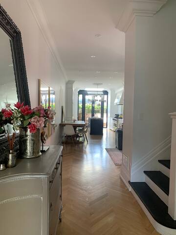 The Ossington gallery image 5