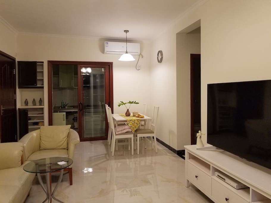 可共用的客饭厅 Sharing dining room and living room