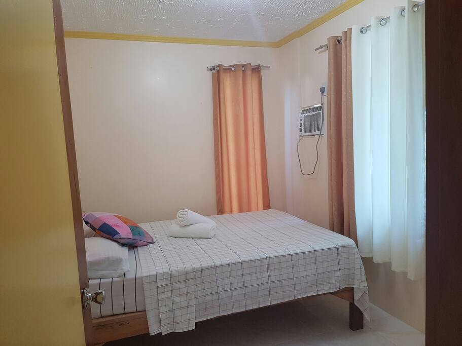 This is the bedroom smaller than average room.