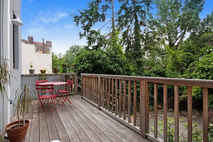 Shared Apartment in Brooklyn Brownstone gallery image 5