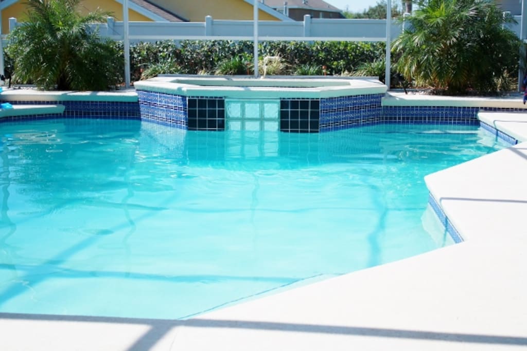 Pool & Spa (south /west facing)
