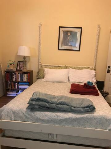 Quiet Oasis Minutes from Everything