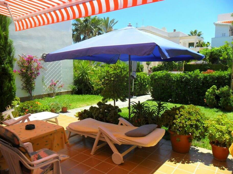 Terraza y jardín