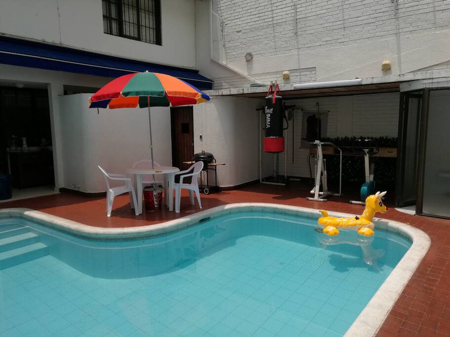 sunbathe in the morning tomar el sol en la mañana