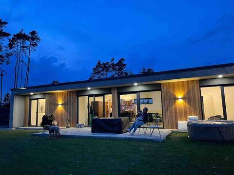 Exclusive 3-bedroom loft + separate cottage