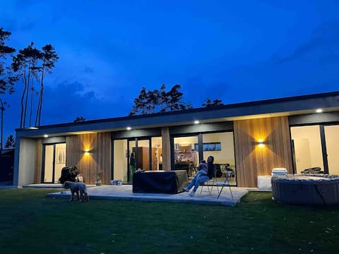 Exclusive 3-bedroom loft + separate cottage