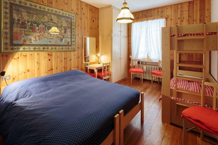 Dhomë gjumi me krevat dopio ose 2 krevate tek + krevat marinari