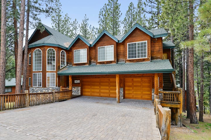 Fun Packed Family Home Sleeps 12! - Lac Tahoe