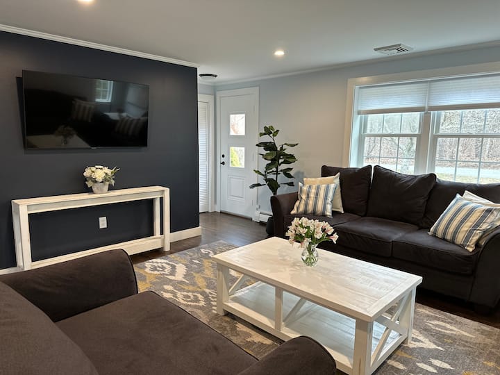 Charming Chatham Home! Less Than Mile To Beach ! - Chatham, MA