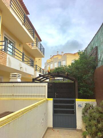 Sleep&Surf – Ericeira – Portugal gallery image 3