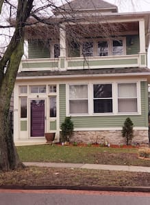 CHECK IT OUT! Space, Comfort, & Location! WELCOME!