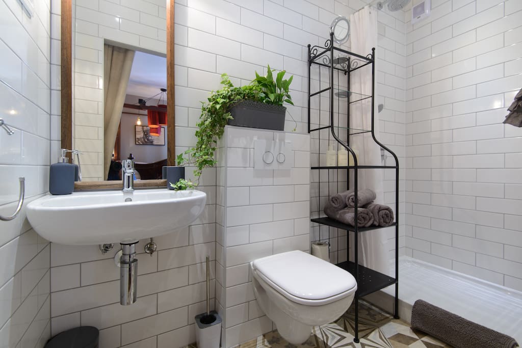 Ensuite quality Duravit shower room.