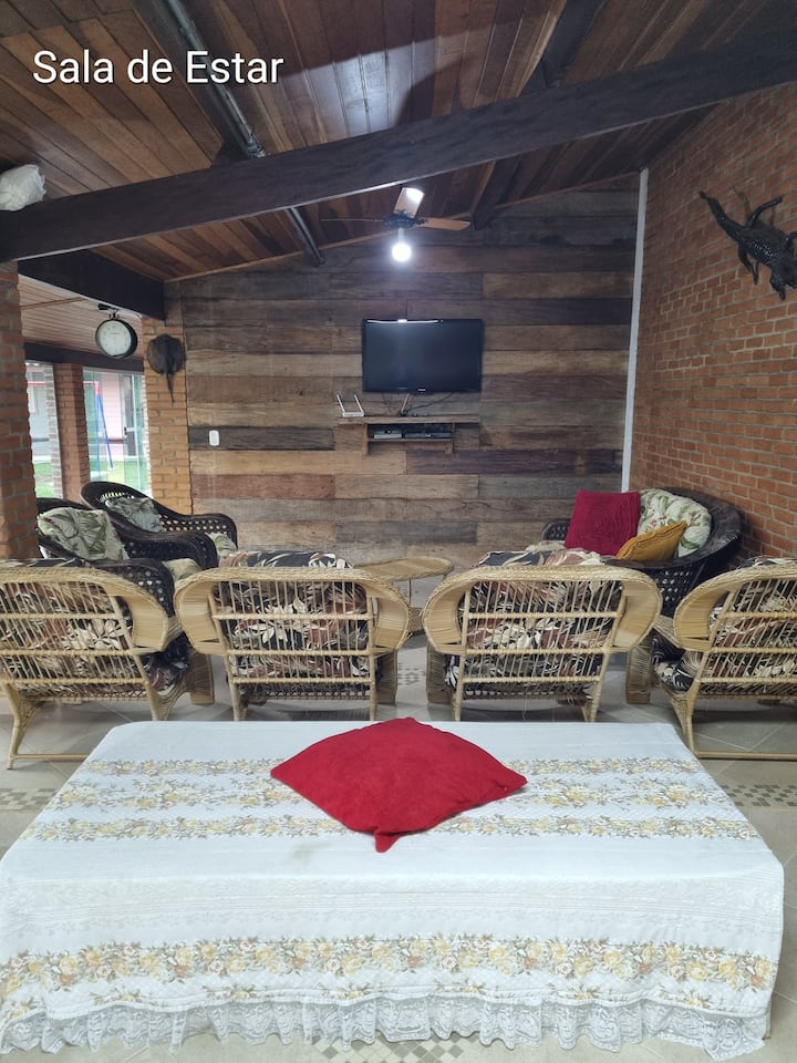 غرفة المعيشة 2