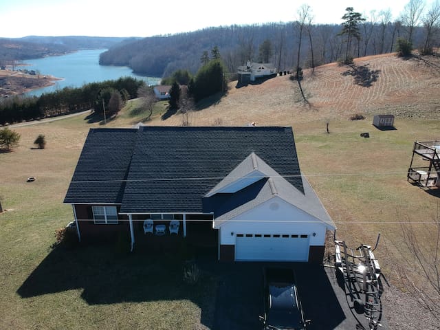 Why Knot?  Spacious family lake home for everyone!