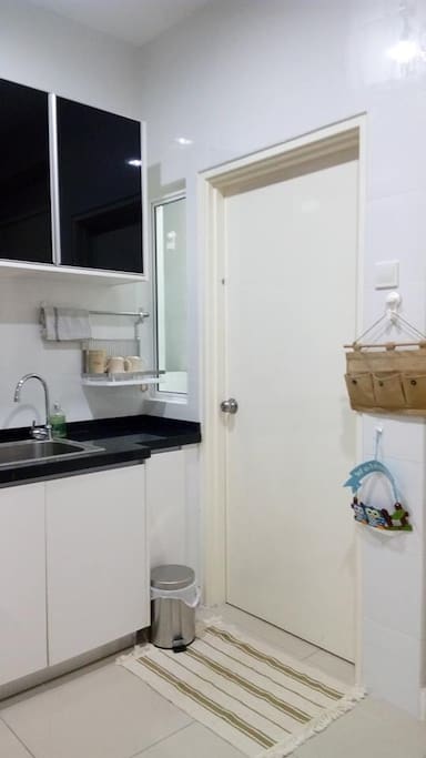 Kitchen for simple cooking