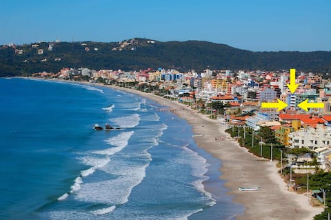 Bombinhas, Brazil - Large apt in Bombas Beach