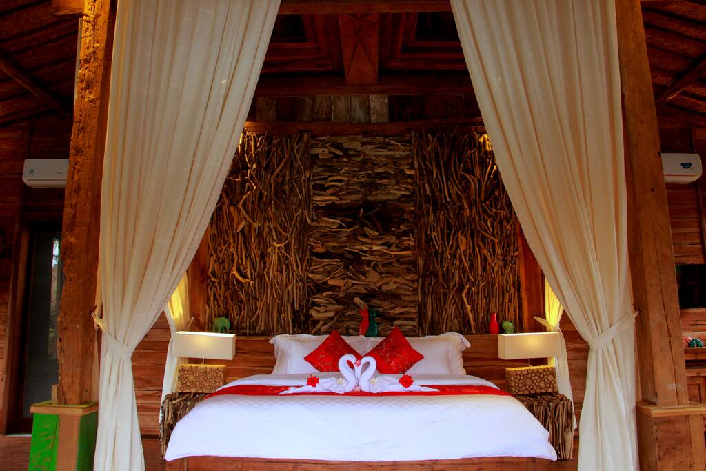 joglo room
