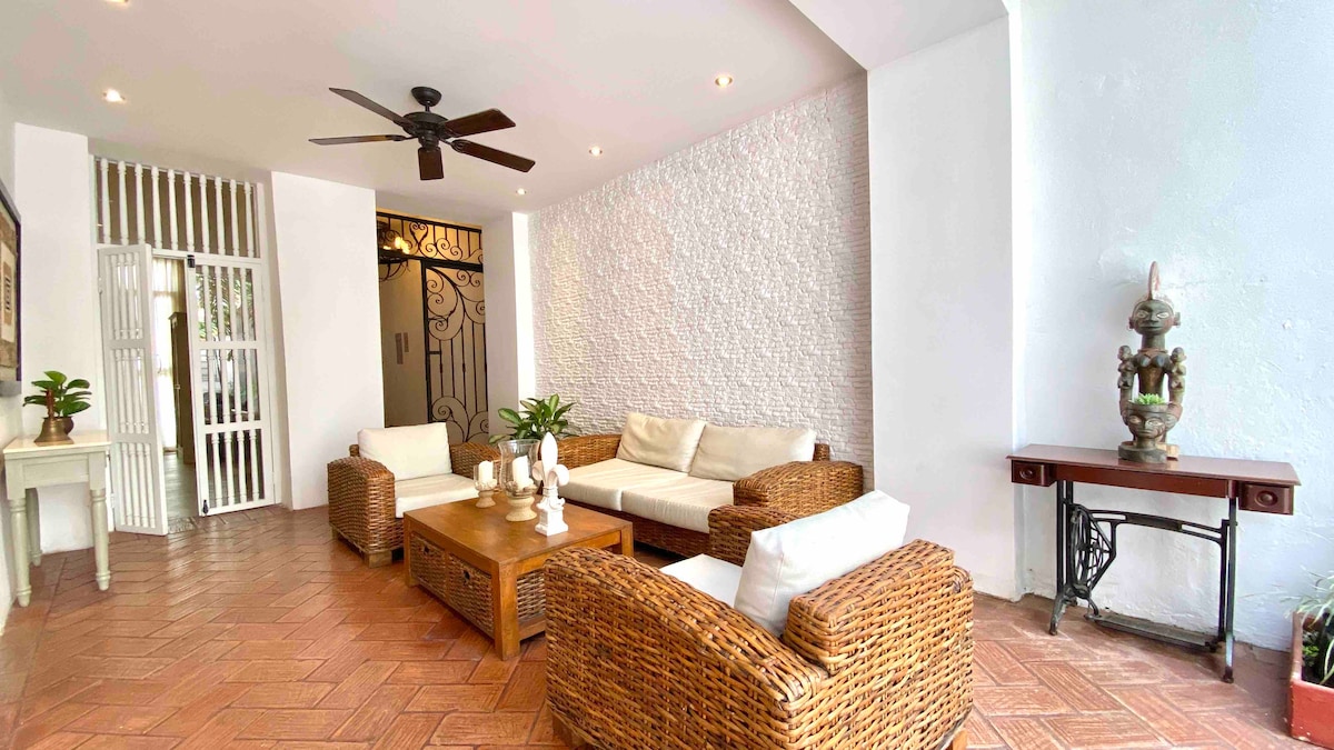 10BR Luxury Villa in Cartagena — 10 bedroom vacation rental in Cartagena