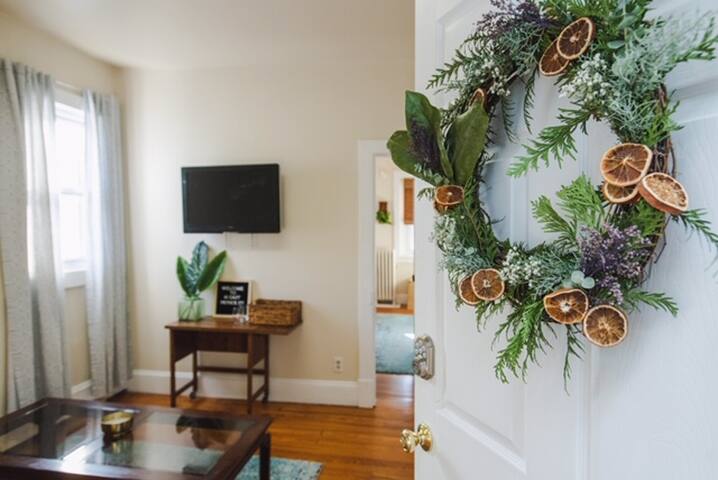 Airbnb Urbana Vacation Rentals Places To Stay Maryland