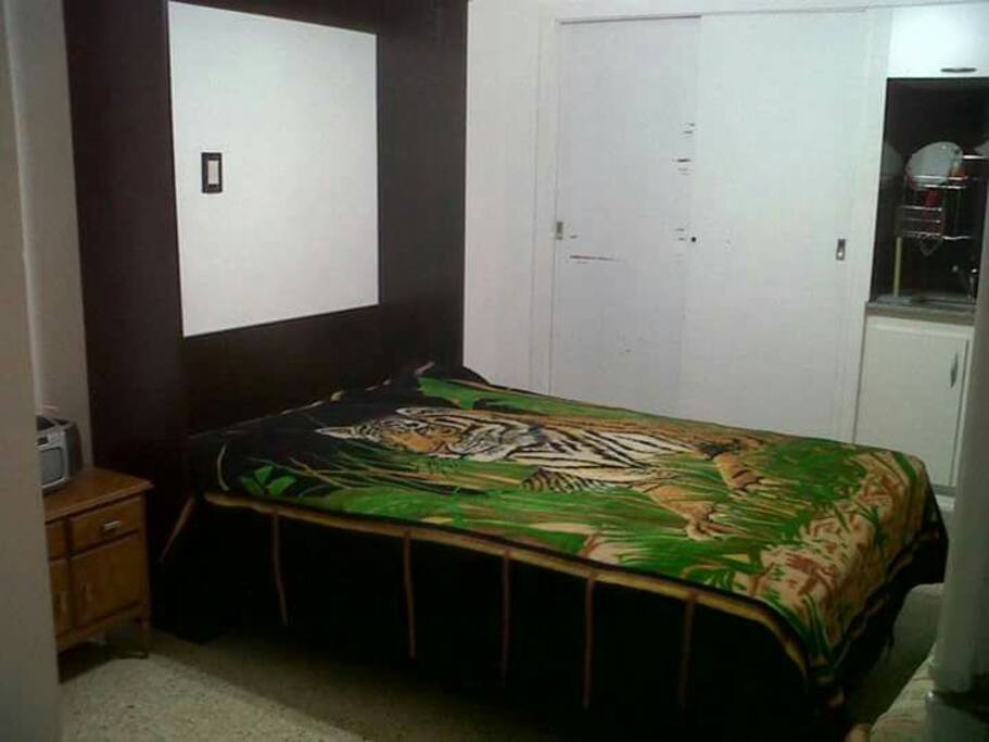 cama matrimonial volcable