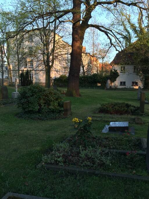 the house from invalidenfriedhof