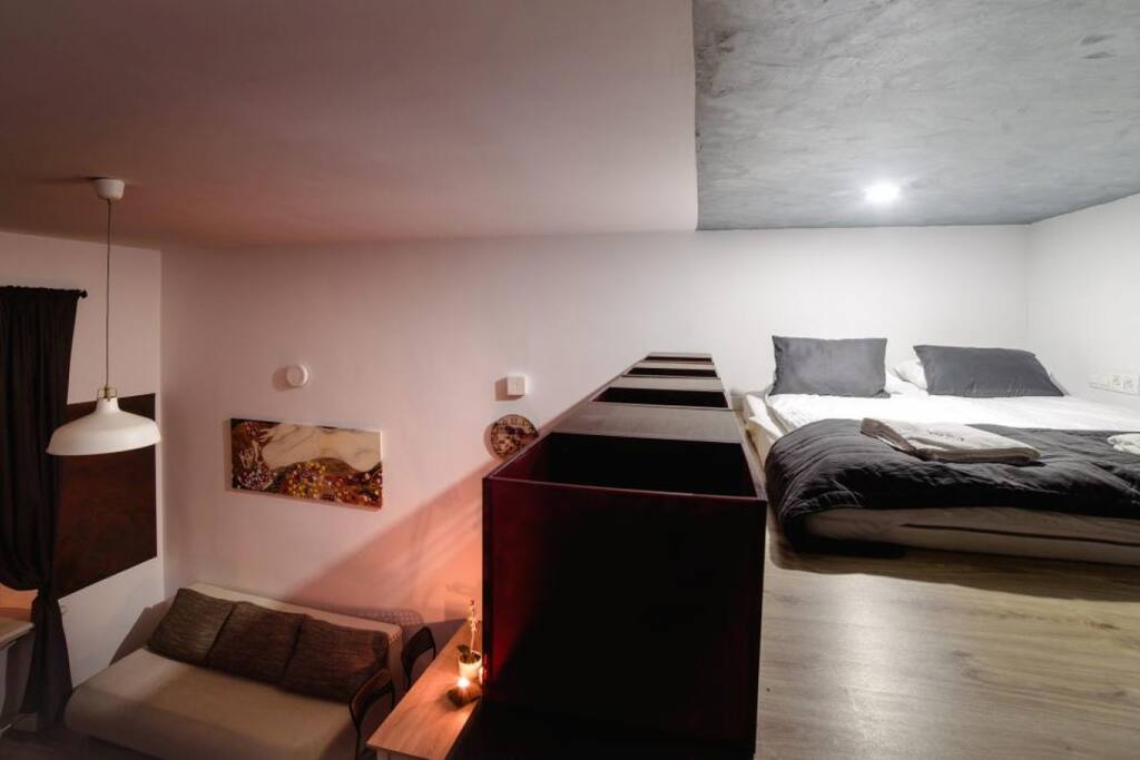 The entresole with the mattress