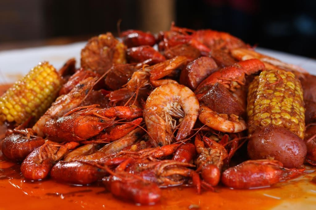 Crawfish and Shrimp Boil in a homemade Mild Cajun Sauce. Includes: Sweet corn on the cob, Pork or Turkey Sausage, Potatoes, Boiled Egg and Devil Eggs ** An Additional Fee ** Please Ask for this is a separate message prior to booking. Thanks