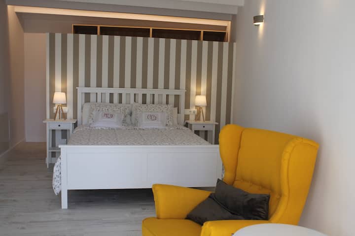 SALA PRINCIPALE/SALA PRINCIPALE