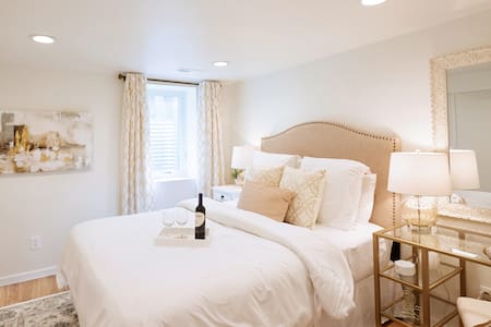 Luxury Suite » Rainfall Shower » Superior Mattress