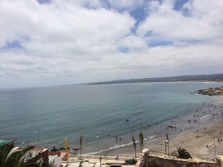 Casa Con Magnífica Vista Al Oceano - San Antonio, Chile