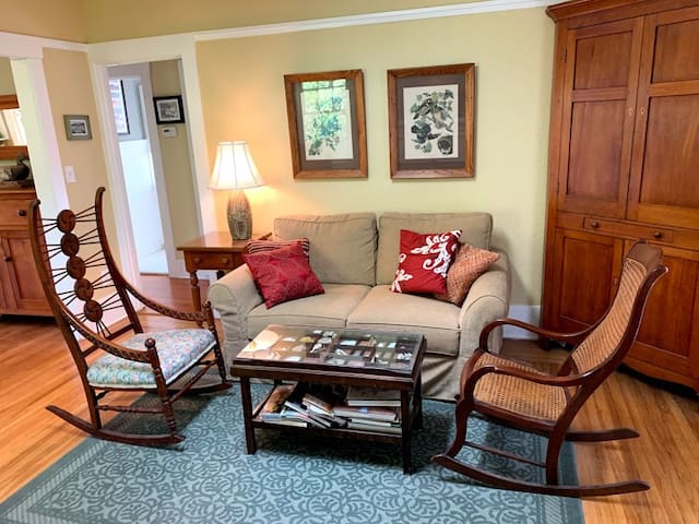 Lucky Find in heart of Palo Alto! gallery image 4