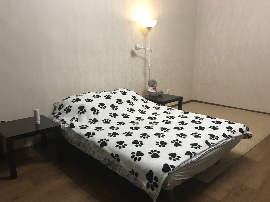 Кровать на 2 человек.