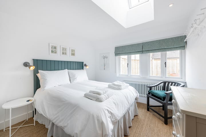 חדר שינה 1 [מיטת קינג סייז זוגית]