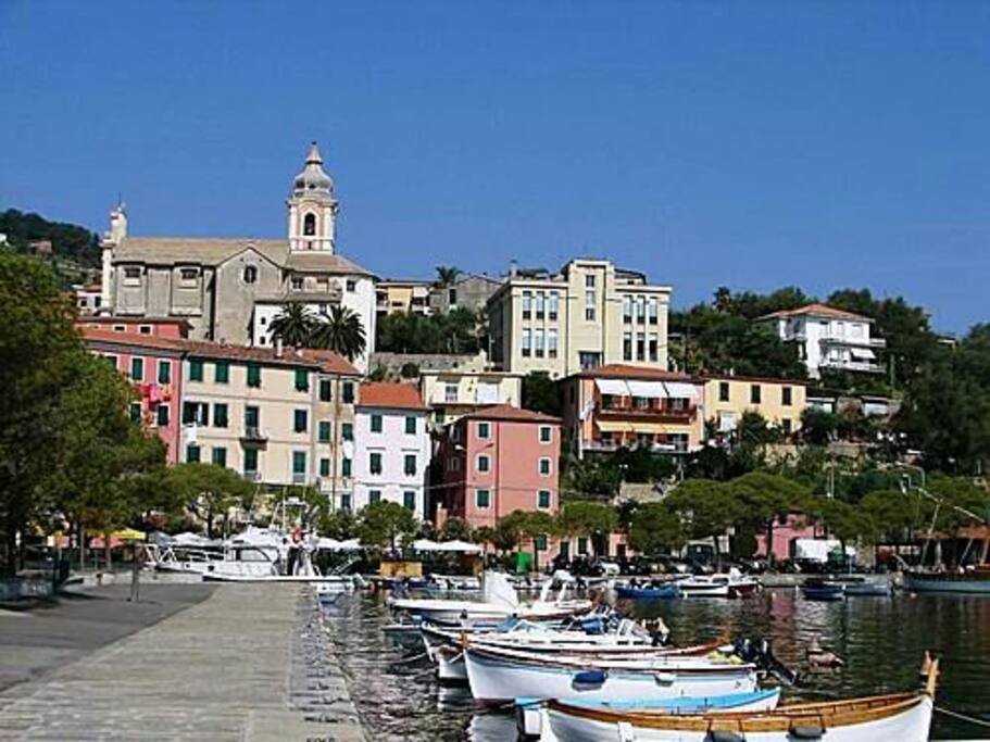 vista dalla passeggiata lungomare